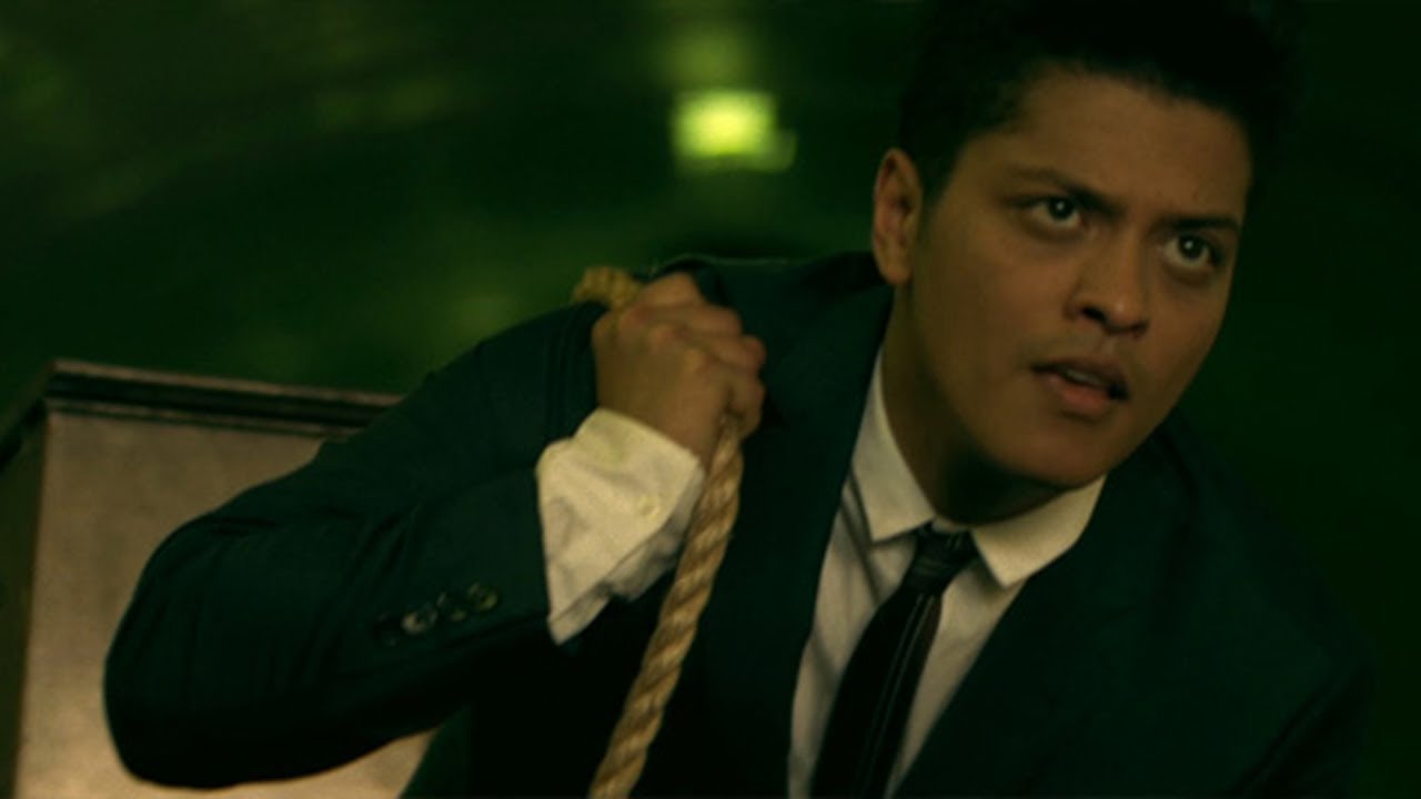 Lirik Lagu Grenade - Bruno Mars